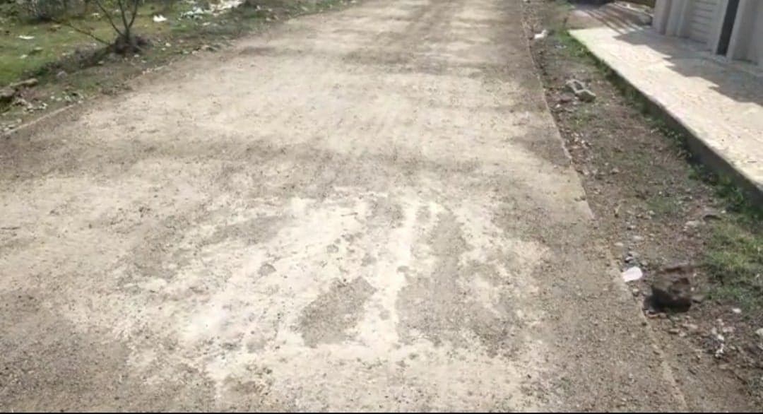 क्षेत्र में हो रहे हैं गुणवत्ता हीन निर्माण कार्य ,जिम्मेदार अधिकारी मौन