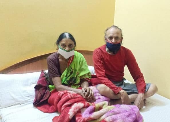 लॉक डाउन में फंसी रिटायर्ड शिक्षिका, पति के साथ पेंशन लेने पहुंची थी जबलपुर