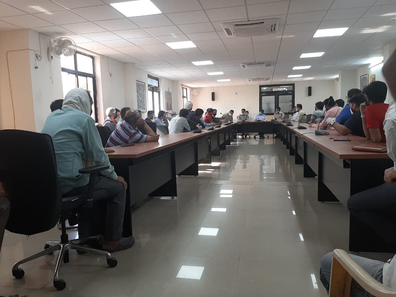घर से बाहर निकलने की जरूरत नहीं…अब प्रशासन ऐसे पहुंचाएगा आपके पास सामान