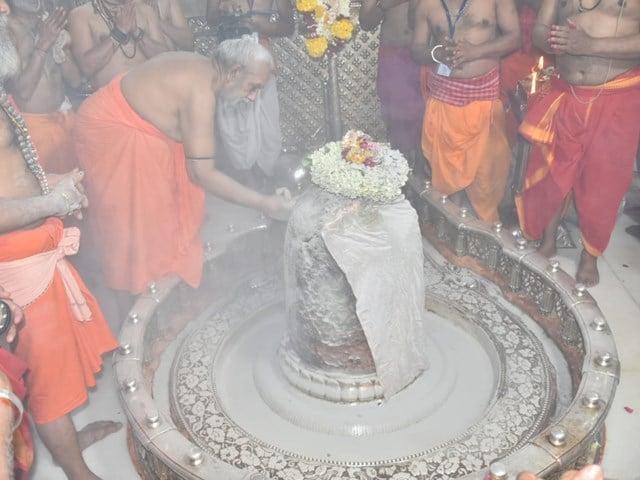 Mahakal Bhasm Aarti : 500 लोग एक साथ कर सकेंगे भस्म आरती दर्शन, ऐसे कर सकते हैं बुकिंग