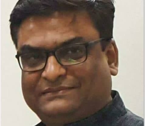 PWD अधिकारी का LOCKDOWN में “प्रेम त्रिकोण चित्रण”