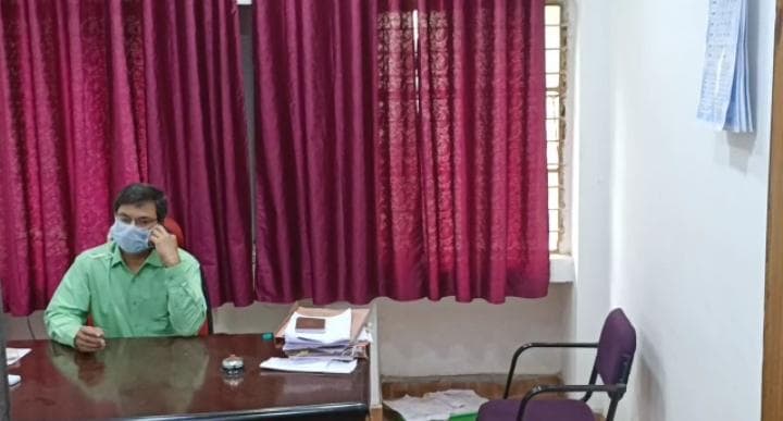 वरिष्ठ चिकित्सक ने एडीएम पर लगाया आरोप, कलेक्टर ने दिए जांच के आश्वासन