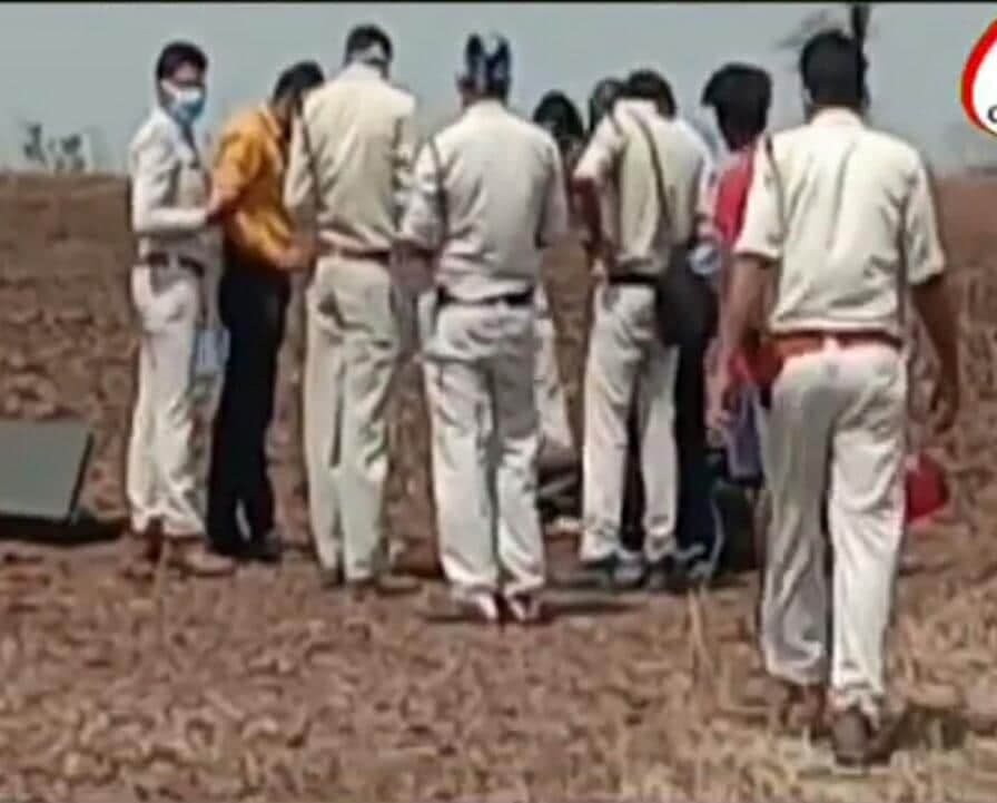DHAR: पुलिस मुठभेड़ में 2 की मौत, 2 घायल