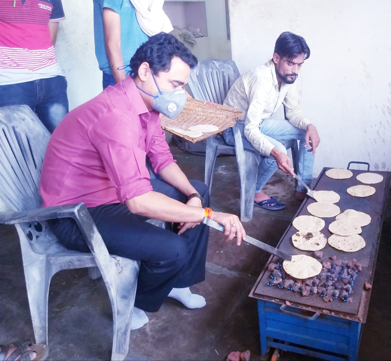 ना डरना है ना घबराना है, हमें तो बस कोरोना से जीतना है -डॉ सुकर्ण मिश्रा