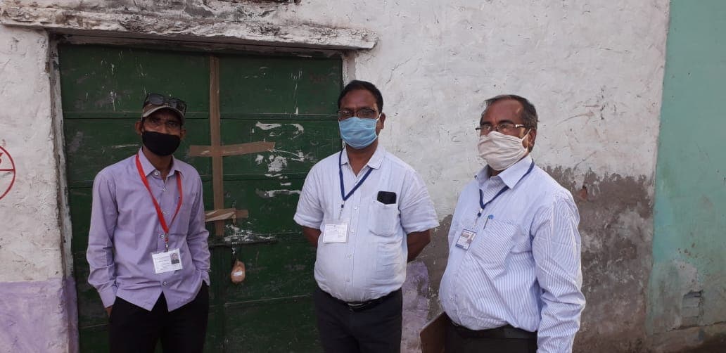 अनधिकृत तरीके से खुली बेकरी शॉप को खाद्य विभाग ने किया सील