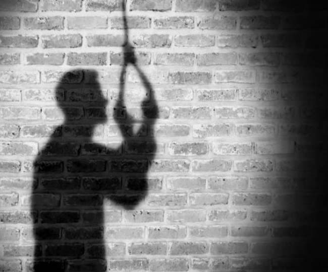 प्रेम-प्रसंग मामले में युवक-युवती ने की आत्महत्या, लगाई फांसी