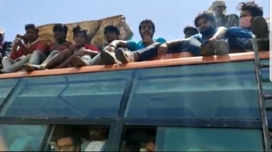 निजी बस में अवैध रूप से ले जायी जा रही थी सवारियांं, 2500 रूपये किराया वसूला