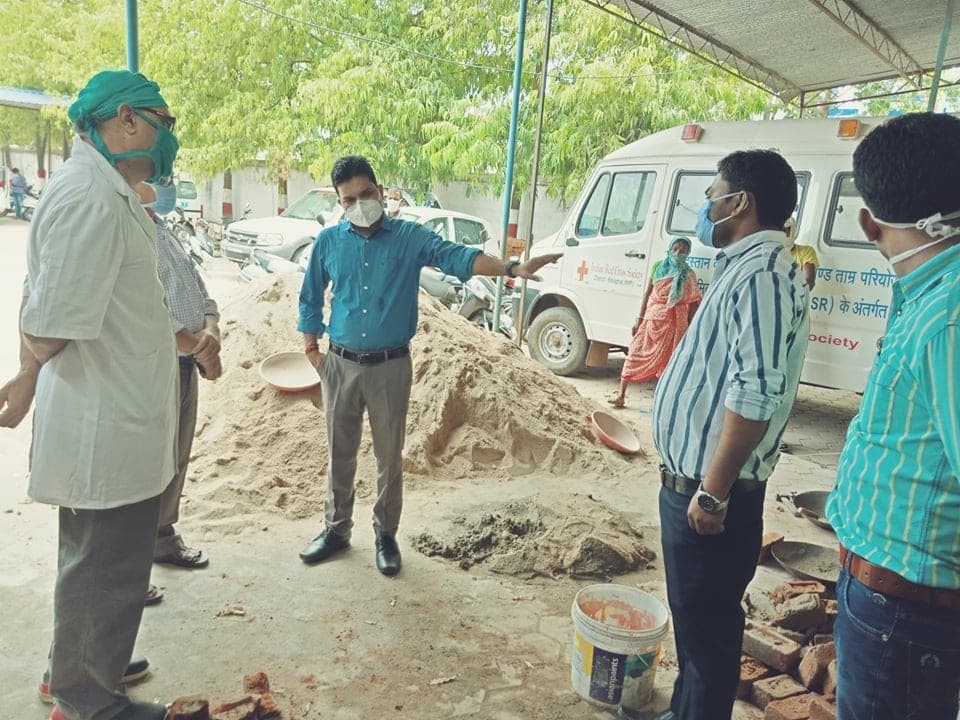 कोरोना जांच के लिए जिला अस्पताल में लगेगी ट्रू-नेट मशीन,कलेक्टर ने लिया जायजा