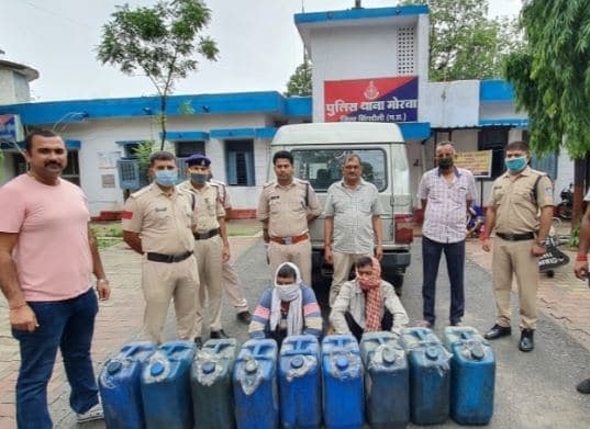 250 ली. डीजल के साथ तस्कर गिरफ्तार, 75ली. अवैध महुआ शराब और बोलेरो भी जप्त