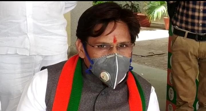 BJP प्रत्याशी सुमेर सिंह सोलंकी ने कहा- सांसद बनने के बाद उठाऊंगा गरीब तबके की आवाज