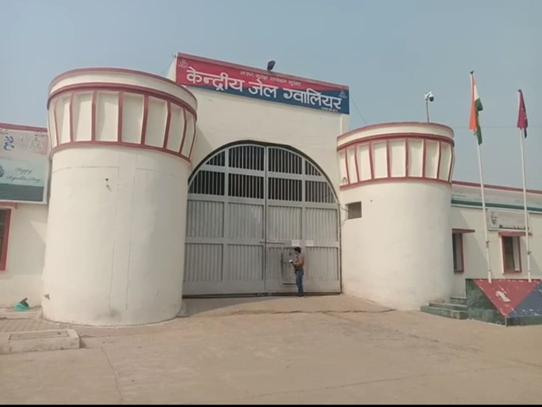 सेंट्रल जेल की महिला बंदी निकली पॉजिटिव, महिला जेल में हड़कंप