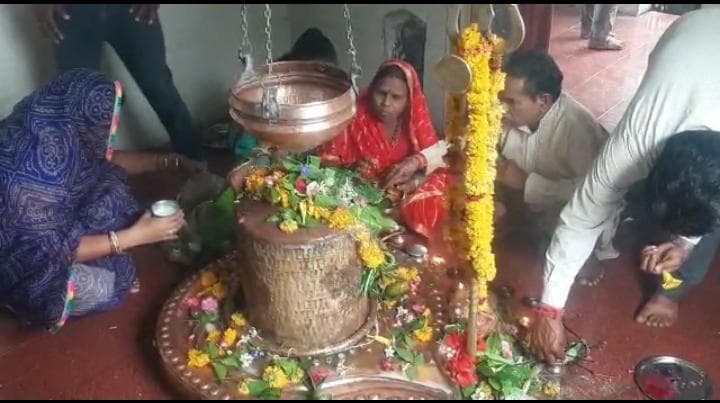 श्रावण सोमवार विशेष: यहां है एक शिवलिंग में एक हजार शिवलिंग, होती है मनोकामना पूरी