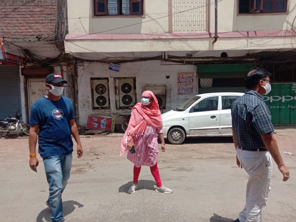 जिले में दिखा Lockdown का असर, SDM ने की लोगों से घर में रहने की अपील