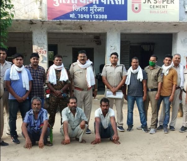 हत्या के मामले में फरार 20 हज़ार के इनामी पकड़े