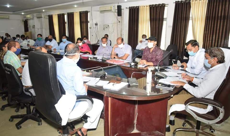 “साक्ष्य के अभाव में वनाधिकार के किसी भी प्रकरण को निरस्त न करें,” कलेक्टर के निर्देश