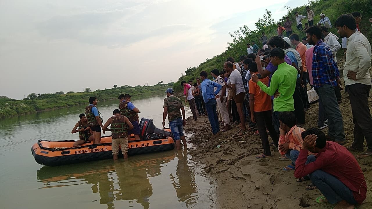 सिंध नदी में नहाने गईं दो बच्चियां डूबी, तलाश जारी