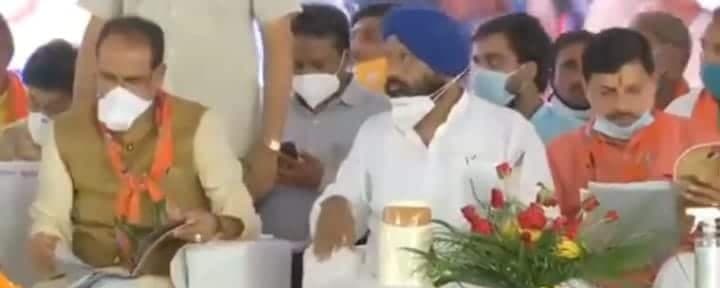 सीएम के साथ मंच साझा करने वाले मंत्री हरदीपसिंह डंग हुए कोरोना पॉजिटिव, वीडियो के जरिए दी जानकारी