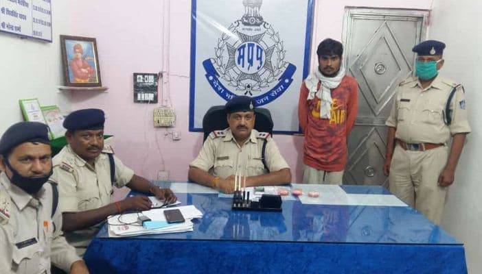 दो लाख रुपए की स्मेक के साथ आरोपी को पुलिस ने किया गिरफ्तार