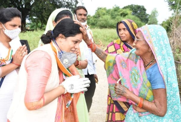 पूर्व विधायक पारुल साहू ने सुरखी विधानसभा उपचुनाव में झोंकी ताकत, महिलाओं का भरपूर समर्थन