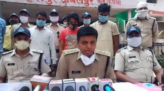 अंधे हत्याकाण्ड का पुलिस ने किया 24 घंटे में खुलासा, तीन आरोपी गिरफ्तार