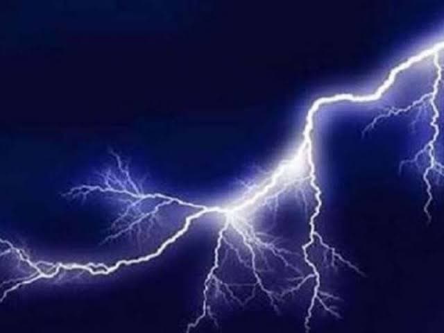 आकाशीय बिजली का कहर, एक ही परिवार के चार लोगों की मौत