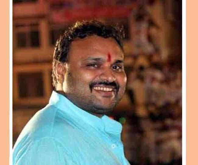 बीजेपी नेता की फिसली जुबान, अब इस महिला नेत्री को कहा एटम बम
