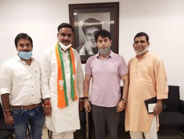 MP उपचुनाव 2020 : कांग्रेस को बड़ा झटका- राजेंद्र गुर्जर समेत 3 नेता BJP में शामिल