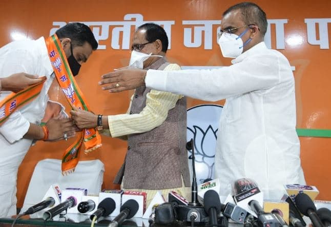 राहुल सिंह लोधी BJP में शामिल, ज्योतिरादित्य सिंधिया बोले- असत्य पर सत्य की जीत