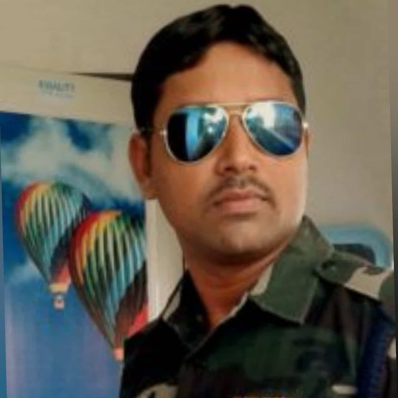 पुलवामा: आतंकी हमले में शहीद हुए विंध्य के सपूत धीरेंद्र त्रिपाठी, सीएम शिवराज ने दी श्रद्धांजलि