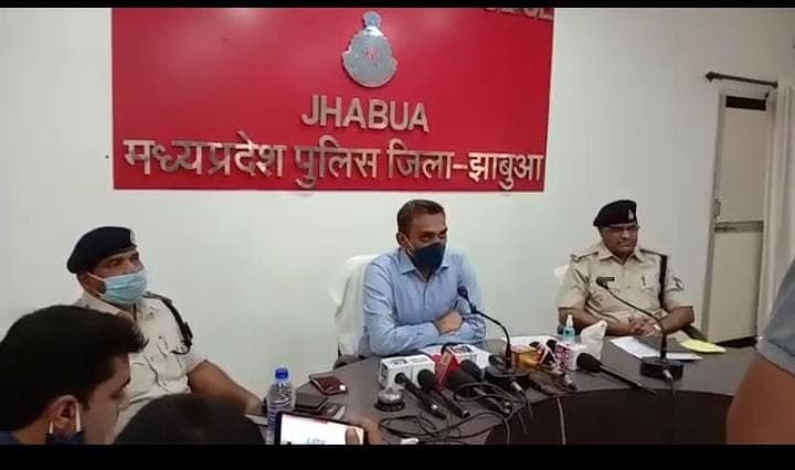 झाबुआ पुलिस की बड़ी कार्रवाई, अंतर्राज्यीय ईनामी कुख्यात को दबोचा
