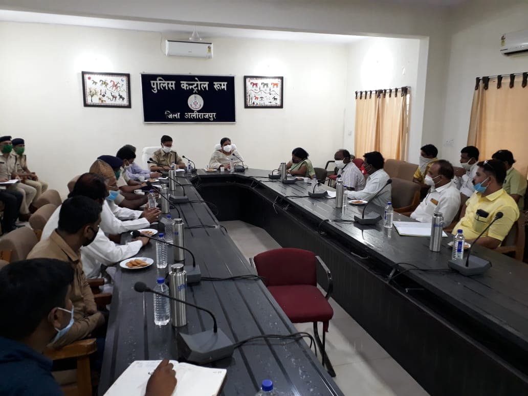 आगामी त्योहारों को लेकर शांति समिति की बैठक, कलेक्टर ने दिए दिशानिर्देश