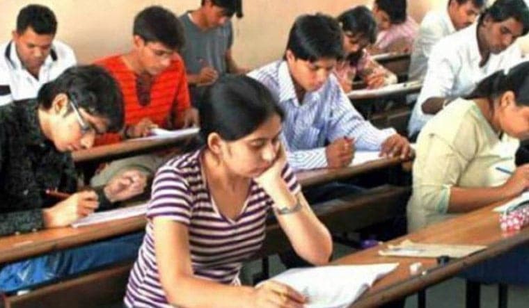 MP Higher Education: यूजी फर्स्ट ईयर का सिलेबस होगा अपग्रेड, छात्र पढ़ेंगे नए विषय