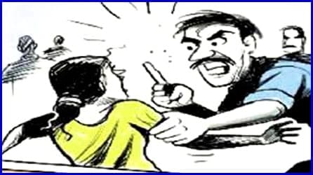 देवास – एसडीएम कार्यालय में महिला पटवारी का हंगामा, मामला कलेक्टर के पास पहुंचा