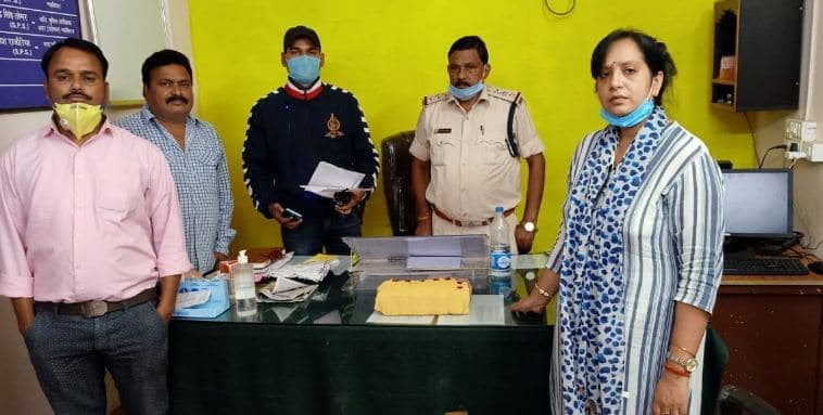 उप चुनाव सख्ती : एफएसटी ने 10 लाख की संदिग्ध राशि जब्त की