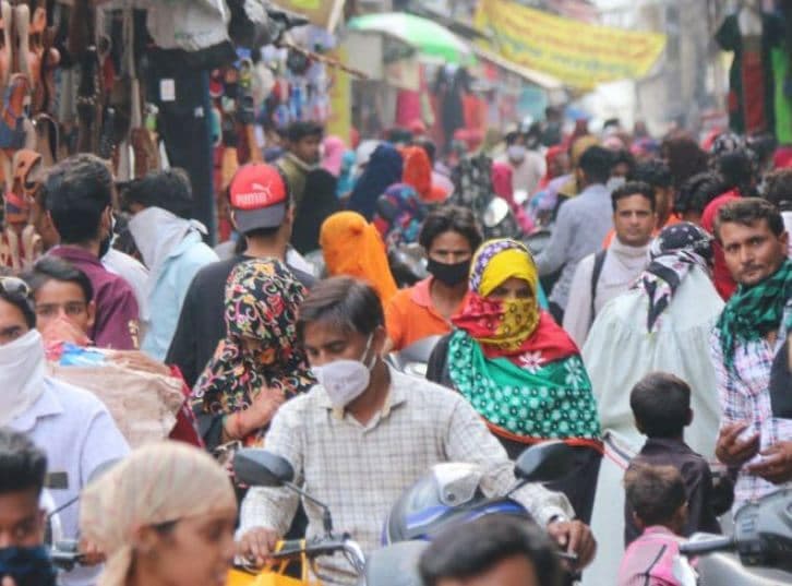 नई गाइडलाइन: कल से दुकानें निर्धारित समय तक खुल सकेंगी, रात 8 बजे का बंधन ख़त्म