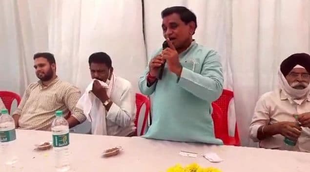 भाजपा के संभावित प्रत्याशी का कांग्रेस प्रेम, पंजे पर वोट देने की कर दी अपील, वीडियो वायरल