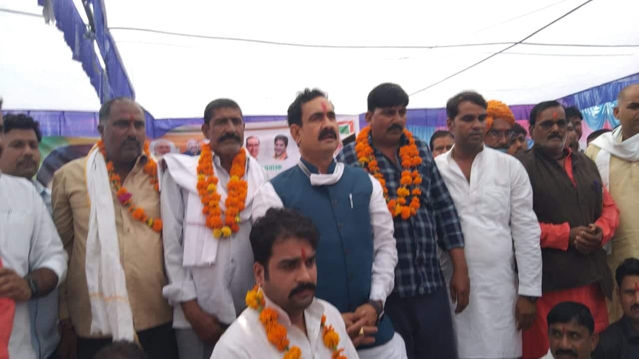 कांग्रेस प्रत्याशी स्वयं के विकास के लिए लड़ रहे हैं चुनाव-डॉ नरोत्तम मिश्रा