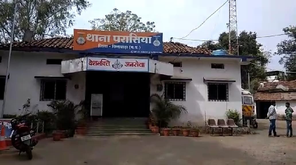 महिला ने बीजेपी नेता पर लगाया छेड़छाड़ का आरोप, राजनीतिक दबाव डालने की बात कही