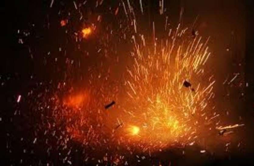 खुशियों में छाया मातम, 10 वर्षीय बालक पटाखे से झुलसा, हुई मौत