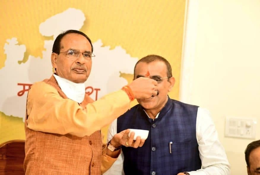 नतीजों से संतुष्ट शिवराज सिंह चौहान, जनता की आंखों में देख ली थी बीजेपी की जीत