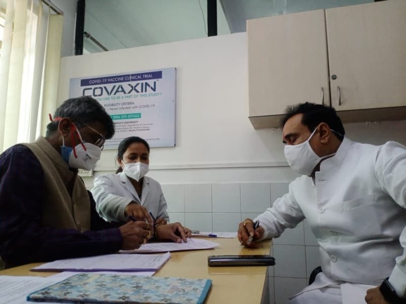 कोरोना वैक्सीनेशन के लिये नरोत्तम मिश्रा अनफिट, बोले- इसकी मन में बहुत पीड़ा है