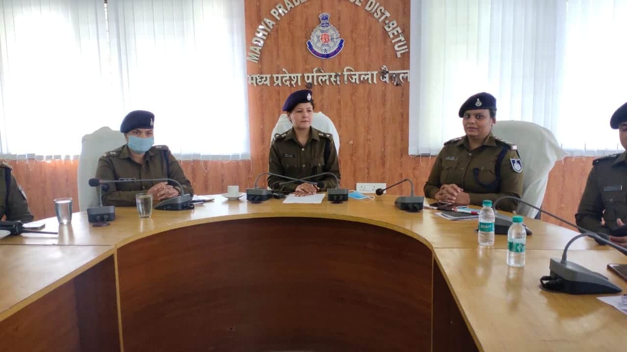 Betul : Sex Racket में थी 8 लड़कियों को धकेलने की तैयारी, पुलिस ने बचाया, 3 गिरफ्तार