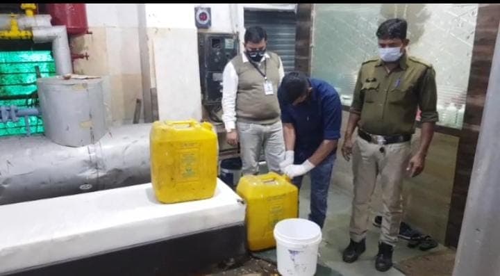 मिलावट मुक्ति अभियान: मिलावटखोरों पर प्रशासन की छापेमार कार्रवाई, अमानक पदार्थ जब्त