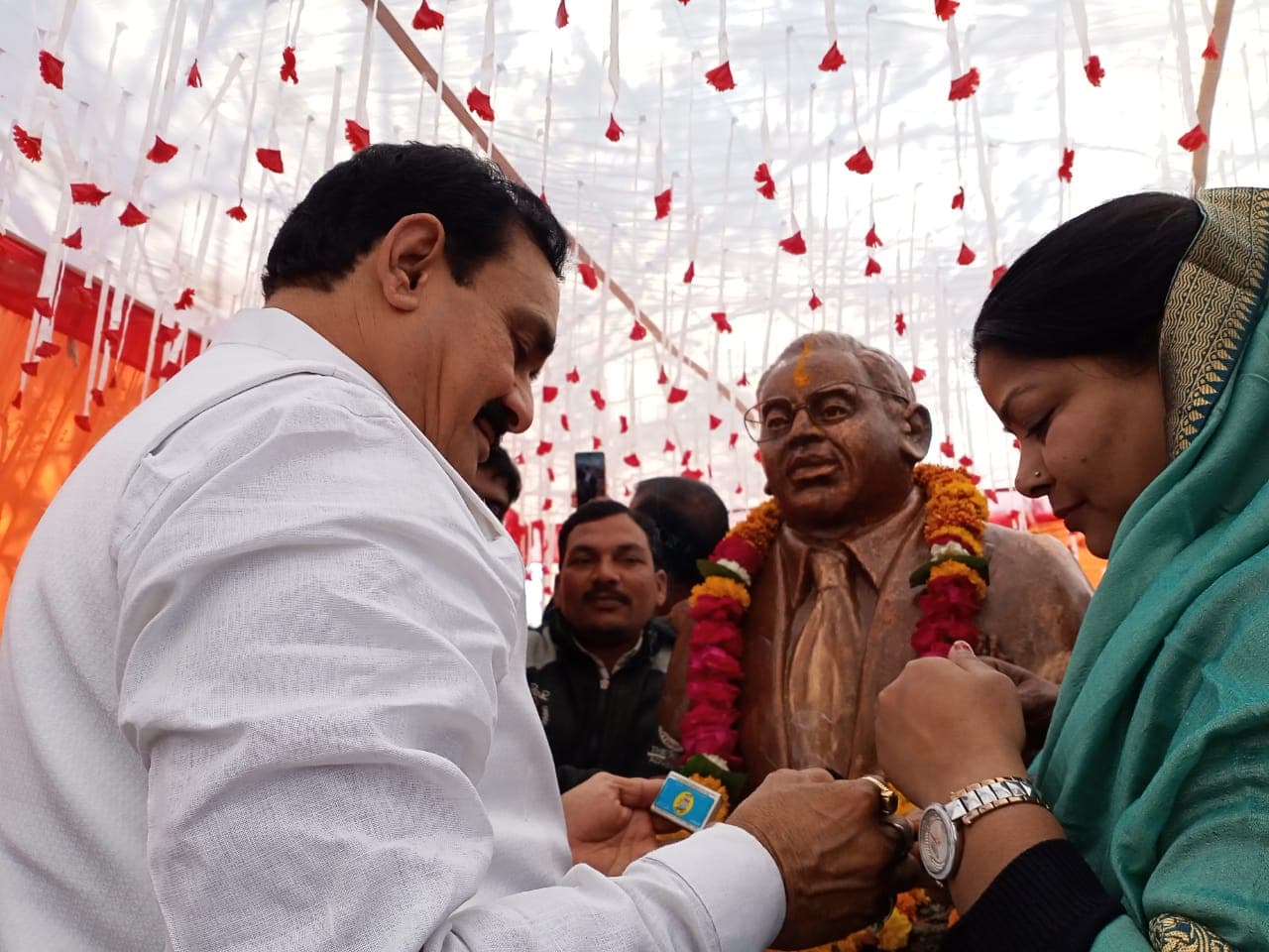 गृह मंत्री नरोत्तम मिश्र ने किया डाॅ. भीमराव अंबेडकर की प्रतिमा का अनावरण