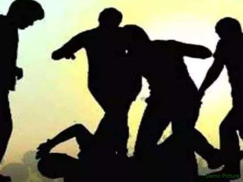 Indore News : युवक से मारपीट के बाद बनाया बंधक, वीडियो वायरल, पुलिस ने किया अरेस्ट