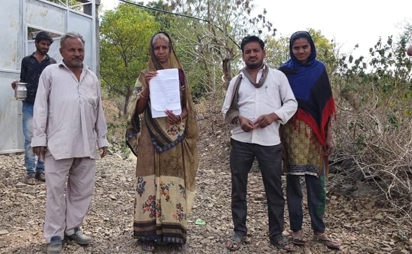 Mandsaur- महिला ने राष्ट्रपति से की हेलीकॉप्टर की मांग, कहा- लोन और लायसेंस दोनों दें