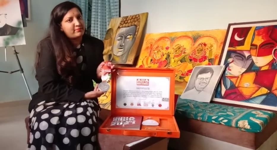 Ratlam News : 25 पैसे पर उकेरी महापुरूषों की आकृति, वर्ल्ड रिकार्ड्स में नाम दर्ज