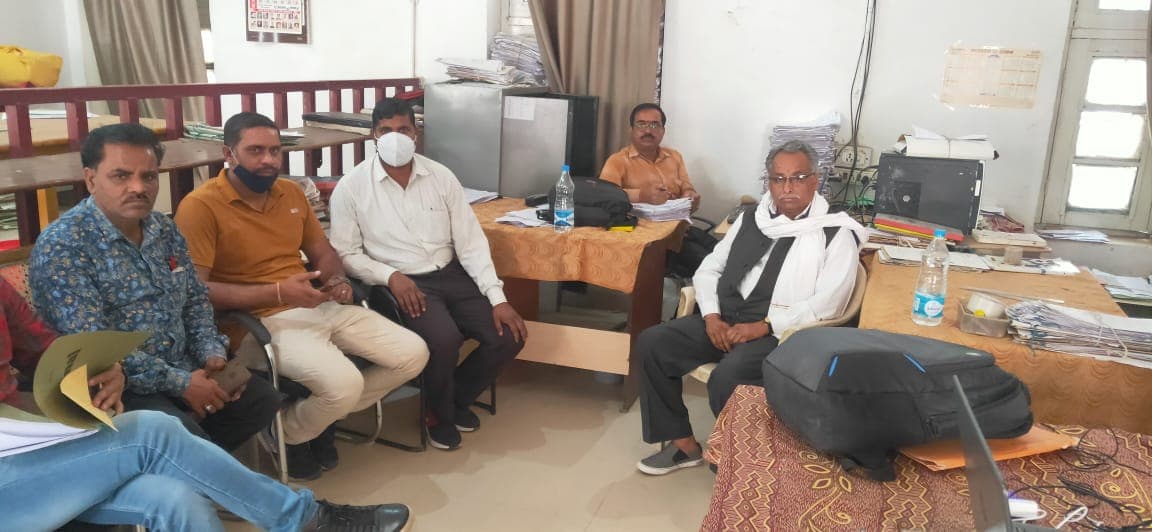 Dabra News: लोकायुक्त टीम की बड़ी कार्रवाई, 4 हजार की रिश्वत लेते SDM का बाबू गिरफ्तार