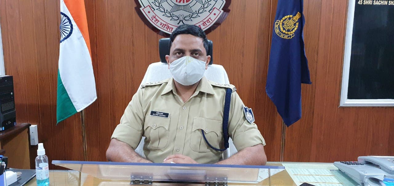 300 इनामी बदमाशों को पकड़ने में छतरपुर पुलिस नाकामयाब, हत्या की वारदातों में इजाफा