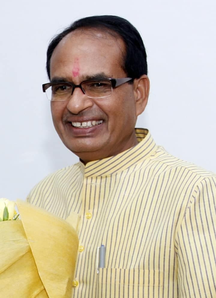 Holi पर सीएम शिवराज का बड़ा फैसला, निजी अस्पतालों के लिए फीस की सीमा निर्धारित